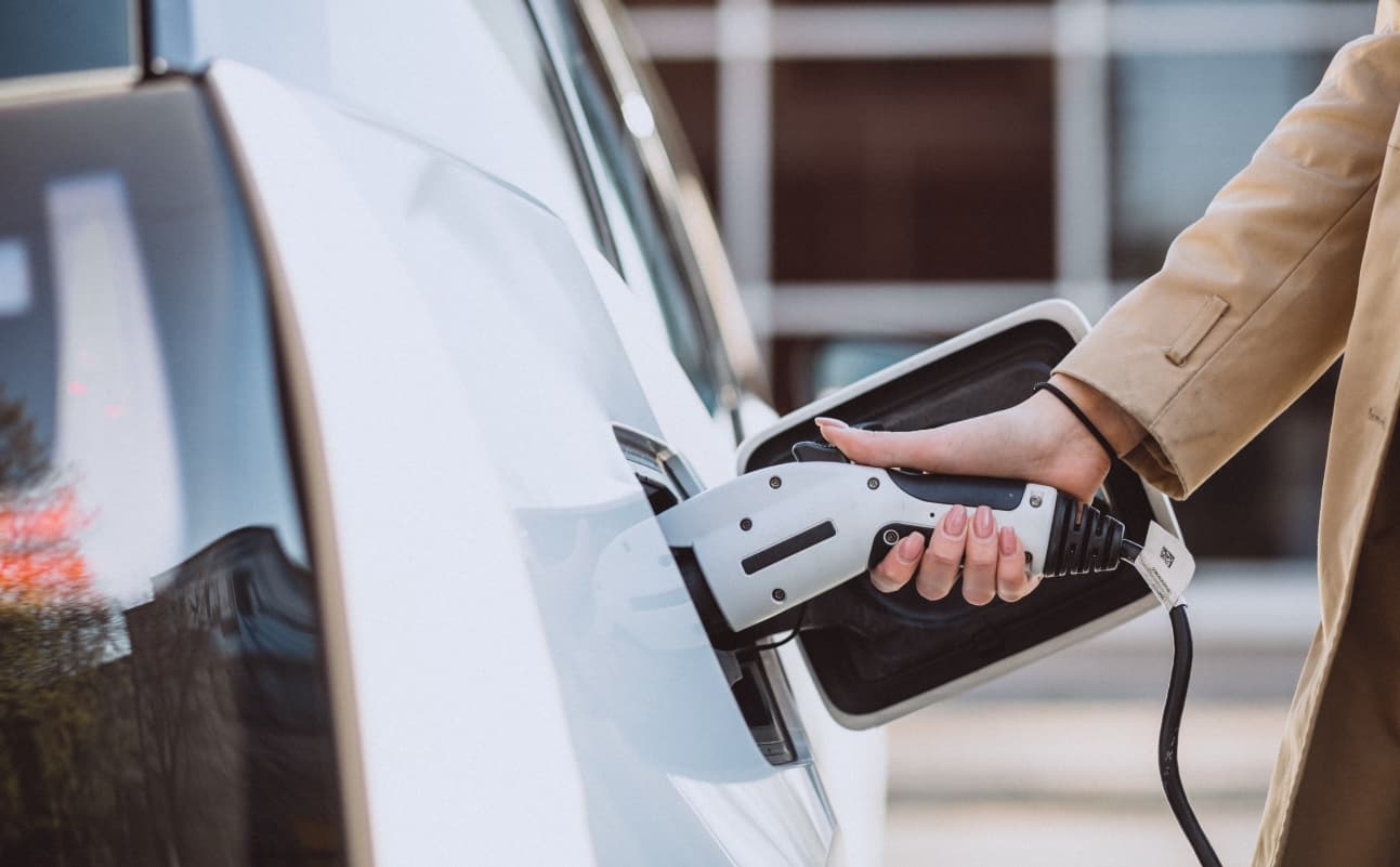 Borne de recharge accessible